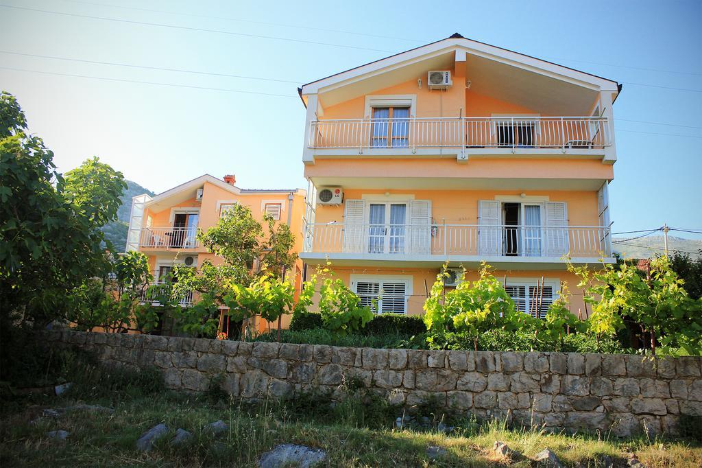 Apartments For Friends Τρέμπινιε Εξωτερικό φωτογραφία