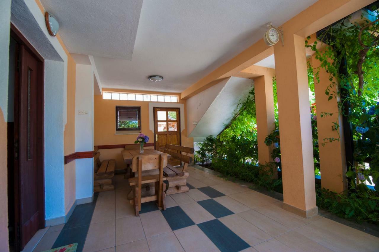 Apartments For Friends Τρέμπινιε Εξωτερικό φωτογραφία